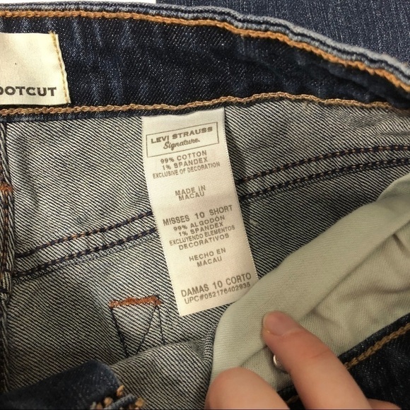 Levi Strauss Bootcut Jeans Sz 10 Short Women’s - Picture 3 of 6